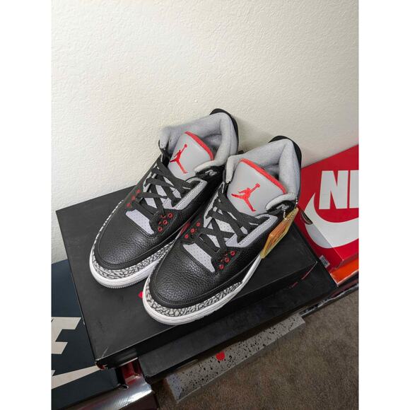 Air Jordan 3 Retro OG Black Cement 2018 Size 10 w/ OG Box main image 9